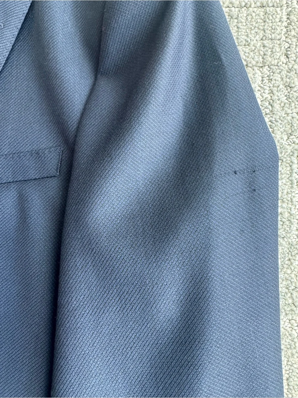 HUGO HUGO BOSS Navy Blue Wool Sport Coat Blazer 36S Two-Button Dual Vent Modern